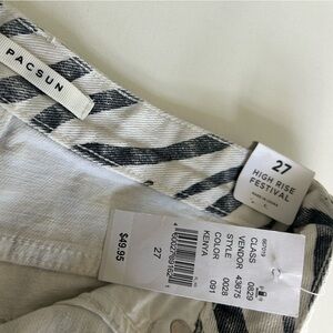 Beautiful brand new Pacsun shorts. AMAZING color and material. Vintage looking.